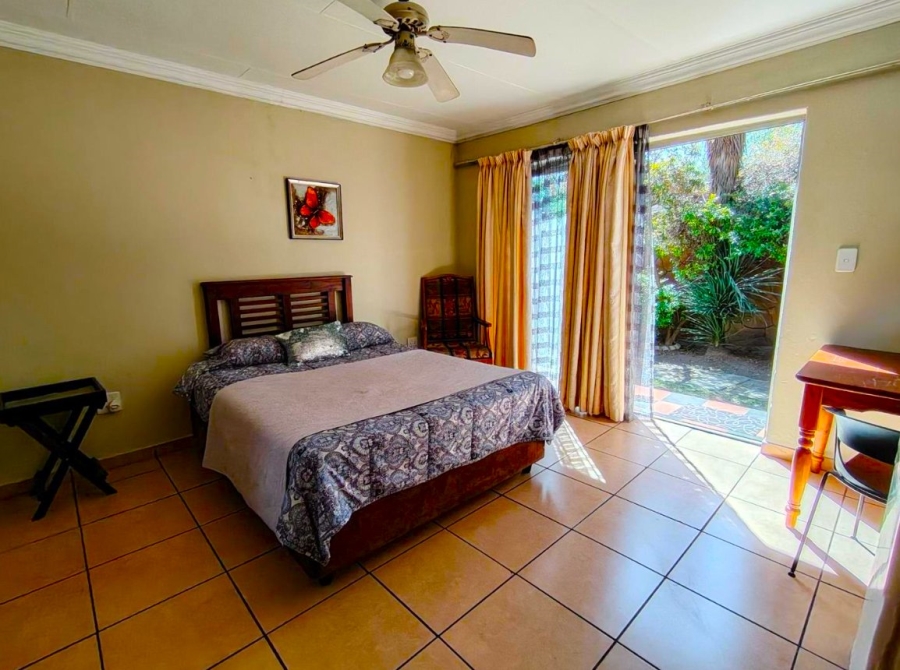 8 Bedroom Property for Sale in Witfield Gauteng