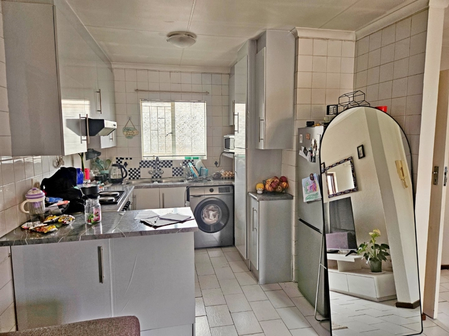 2 Bedroom Property for Sale in Birchleigh Gauteng