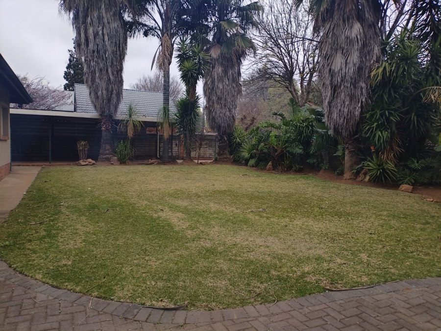 4 Bedroom Property for Sale in Selcourt Gauteng