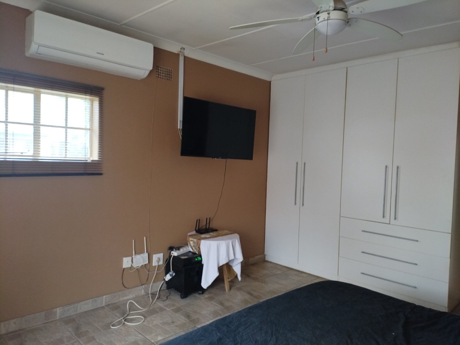 4 Bedroom Property for Sale in Selcourt Gauteng