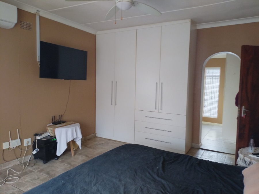 4 Bedroom Property for Sale in Selcourt Gauteng