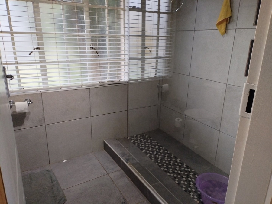 4 Bedroom Property for Sale in Selcourt Gauteng