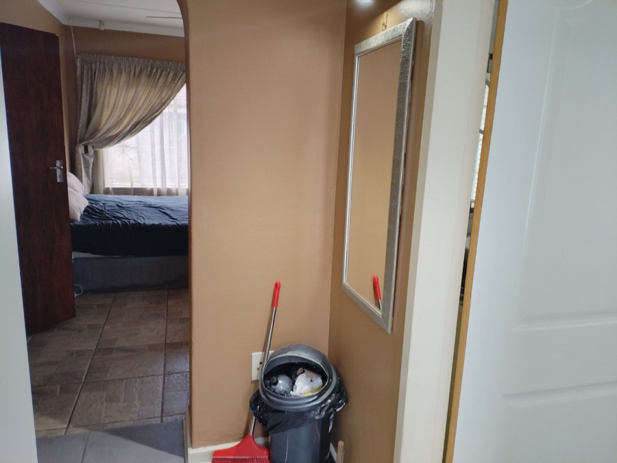 4 Bedroom Property for Sale in Selcourt Gauteng