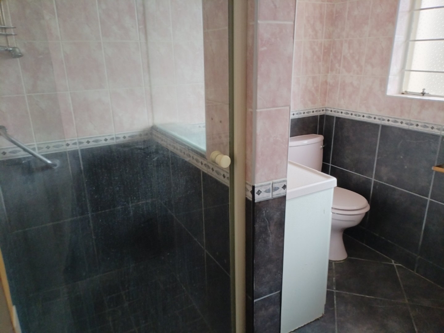 4 Bedroom Property for Sale in Selcourt Gauteng