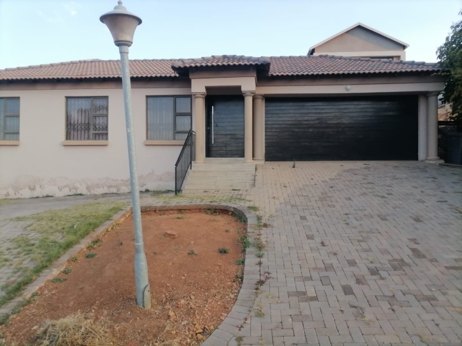 3 Bedroom Property for Sale in Amandasig Gauteng