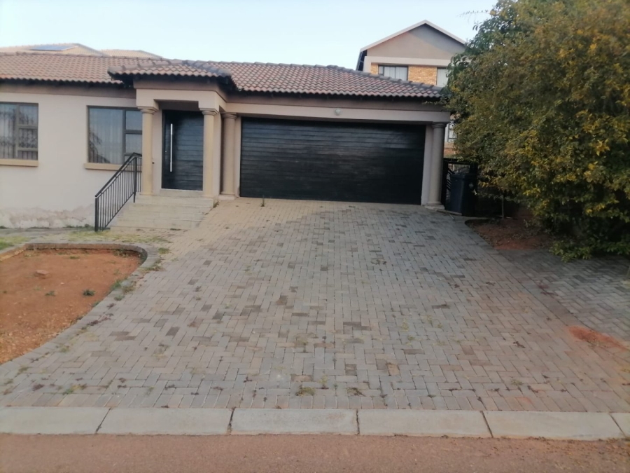 3 Bedroom Property for Sale in Amandasig Gauteng