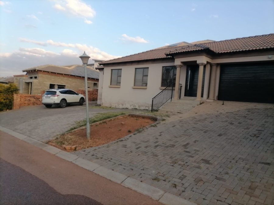 3 Bedroom Property for Sale in Amandasig Gauteng