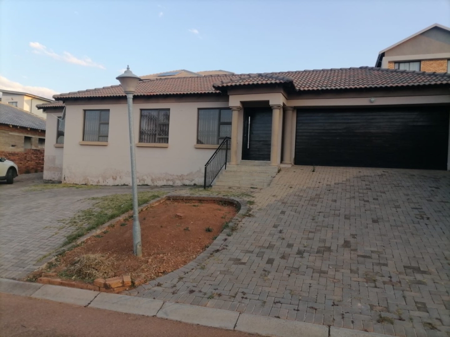 3 Bedroom Property for Sale in Amandasig Gauteng