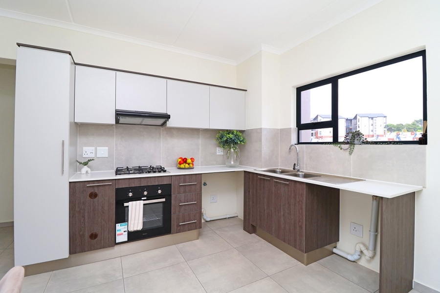 To Let 2 Bedroom Property for Rent in Fourways Gauteng