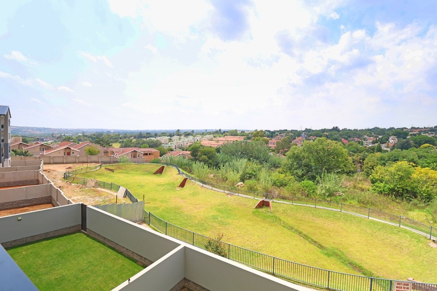 To Let 2 Bedroom Property for Rent in Fourways Gauteng