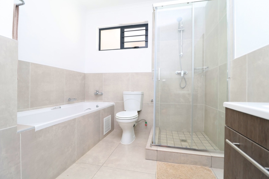 To Let 1 Bedroom Property for Rent in Fourways Gauteng