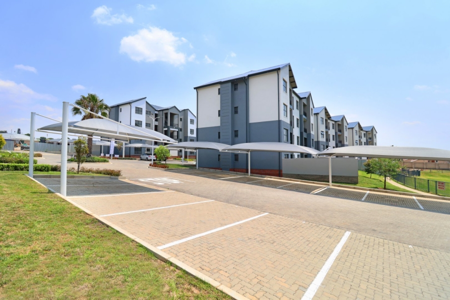 To Let 1 Bedroom Property for Rent in Fourways Gauteng
