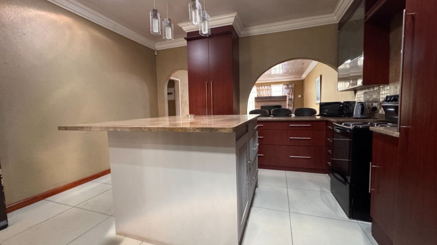 2 Bedroom Property for Sale in Three Rivers Proper Gauteng