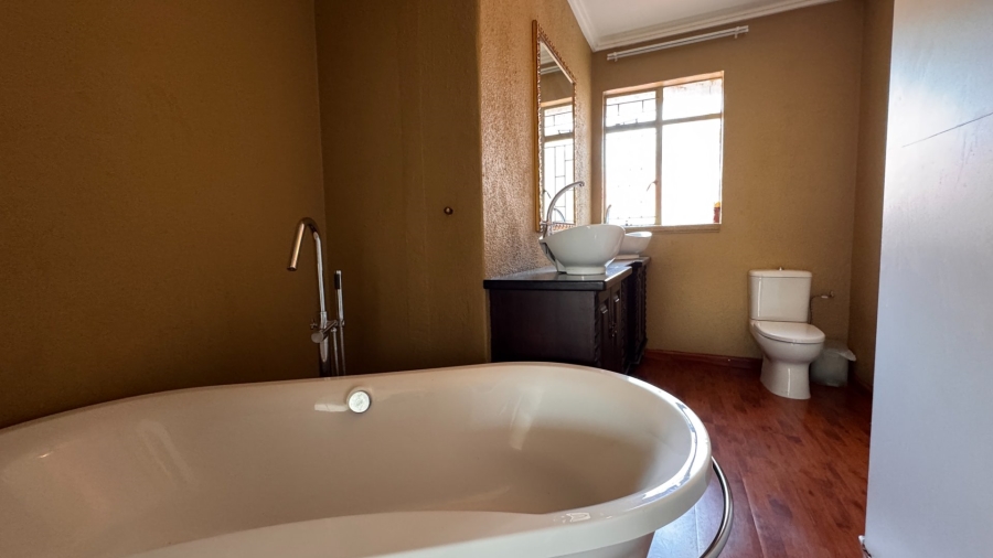 2 Bedroom Property for Sale in Three Rivers Proper Gauteng