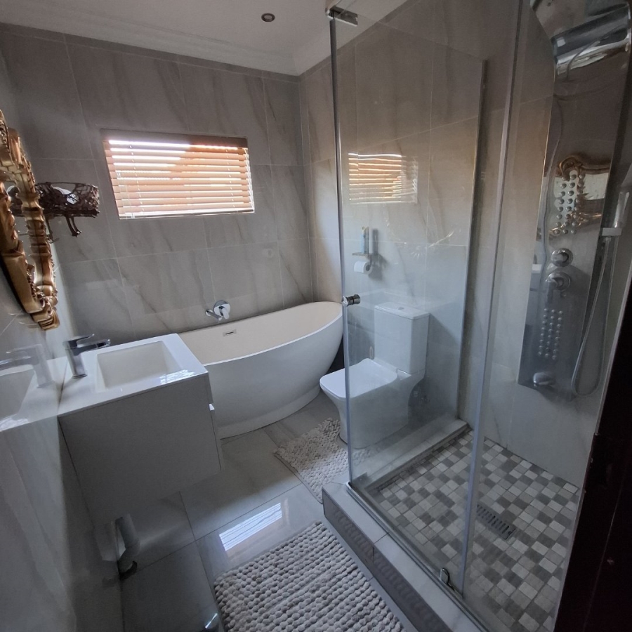 3 Bedroom Property for Sale in Amandasig Gauteng
