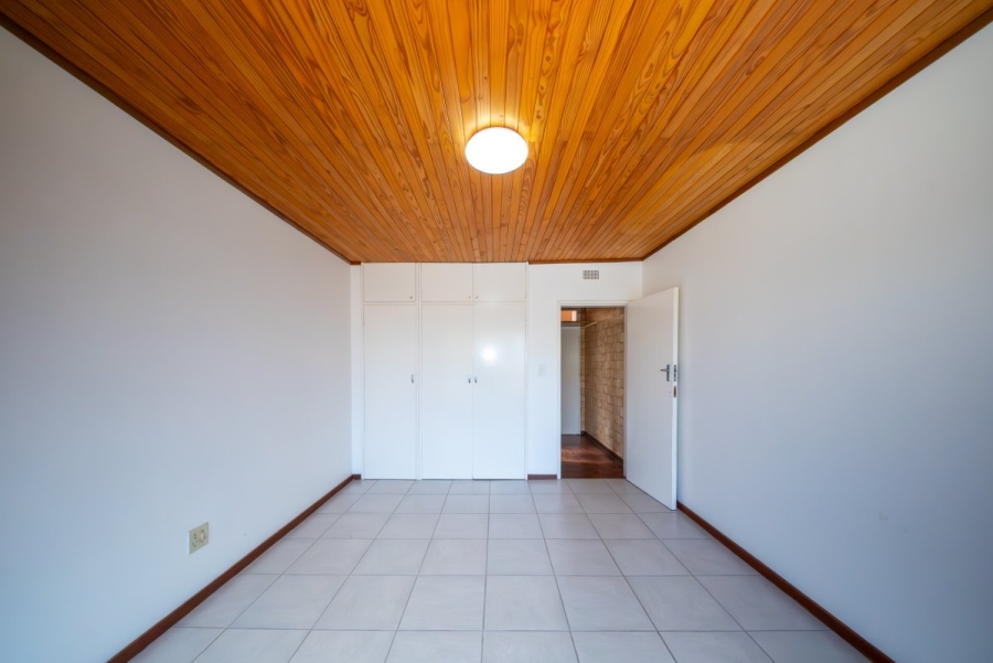 1 Bedroom Property for Sale in Edenvale Central Gauteng