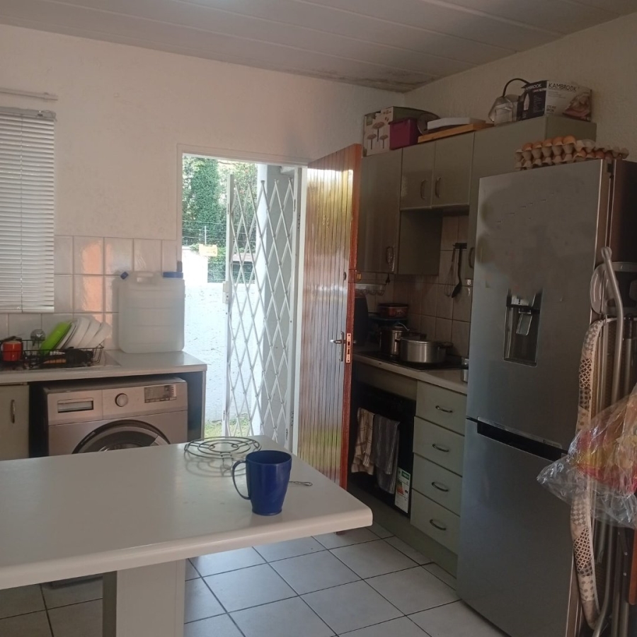 2 Bedroom Property for Sale in Glen Marais Gauteng