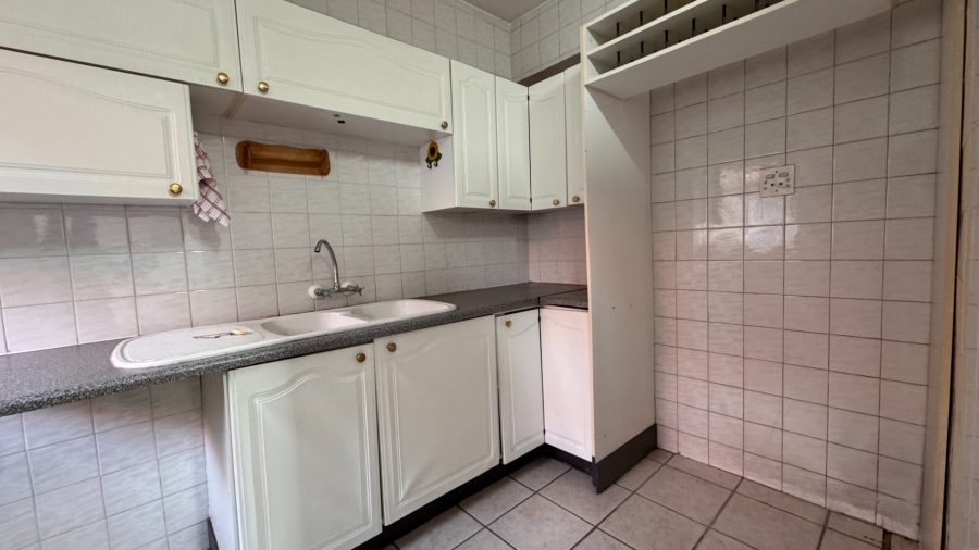 3 Bedroom Property for Sale in Three Rivers Proper Gauteng