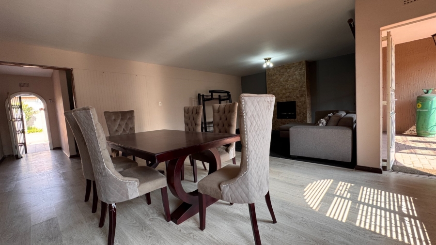 3 Bedroom Property for Sale in Three Rivers Proper Gauteng