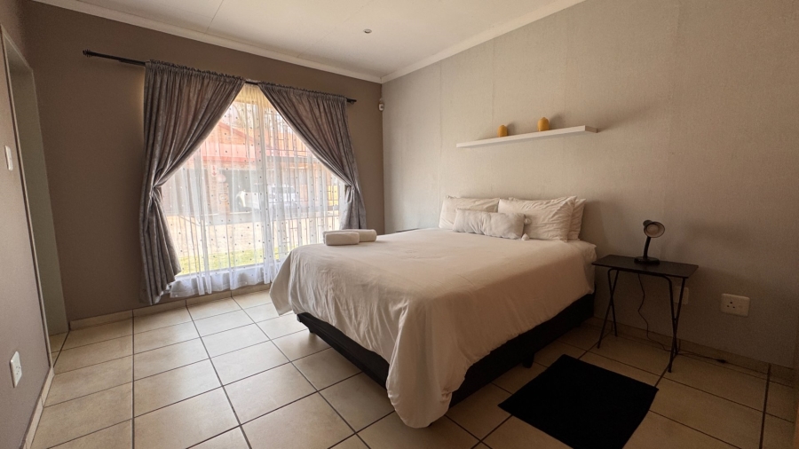 2 Bedroom Property for Sale in Three Rivers Proper Gauteng