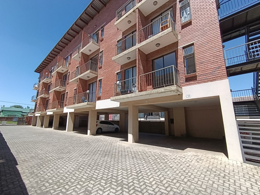 To Let 1 Bedroom Property for Rent in Florida Gauteng