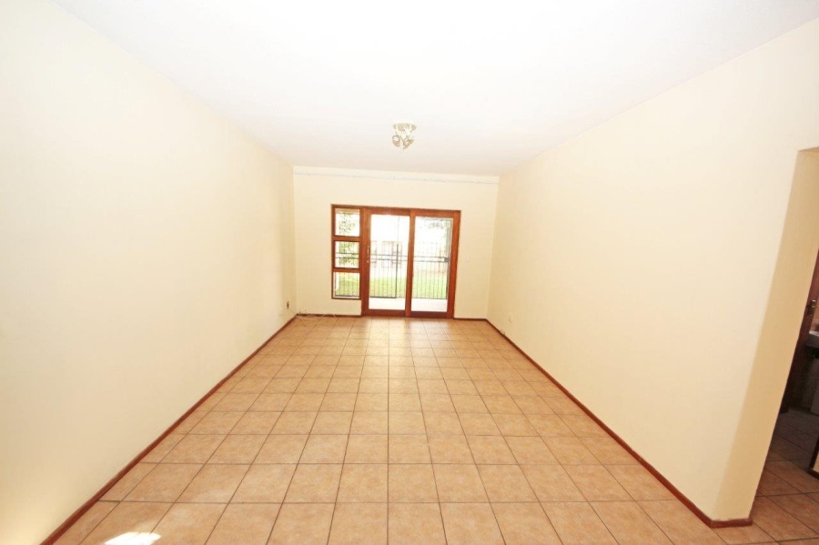 2 Bedroom Property for Sale in Erand Gardens Gauteng