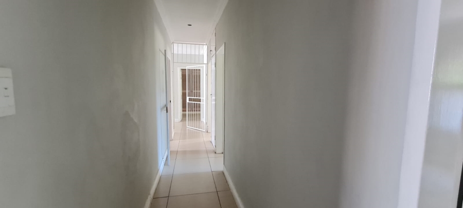 4 Bedroom Property for Sale in Garsfontein Gauteng