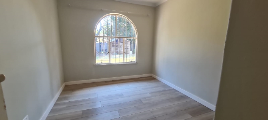 4 Bedroom Property for Sale in Garsfontein Gauteng