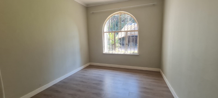 4 Bedroom Property for Sale in Garsfontein Gauteng