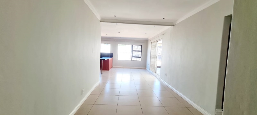 4 Bedroom Property for Sale in Garsfontein Gauteng