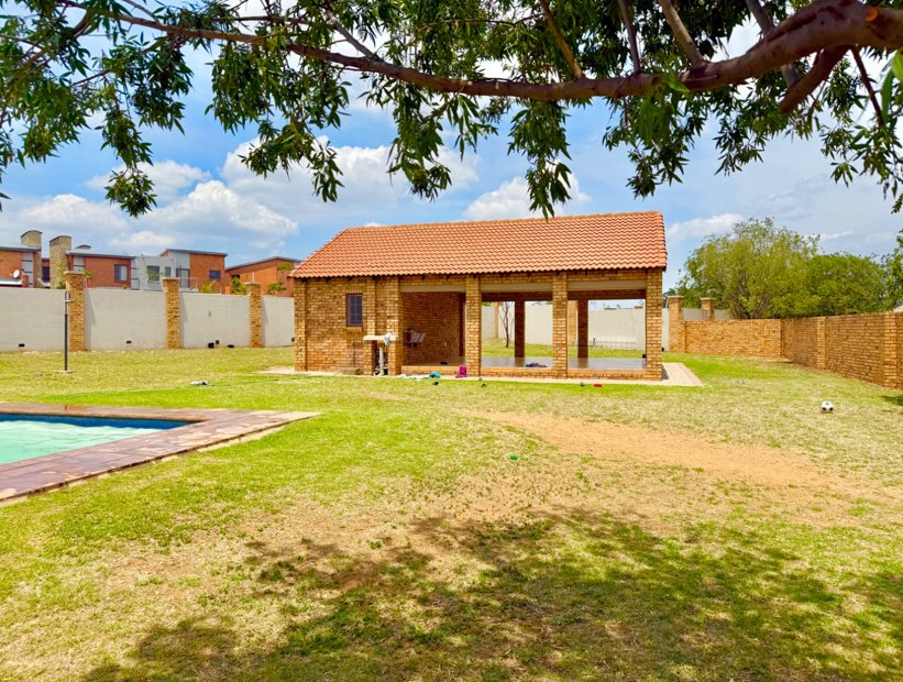 1 Bedroom Property for Sale in Sagewood Gauteng