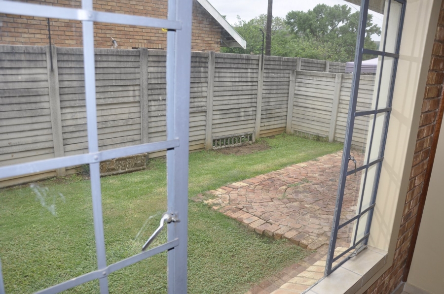 To Let 2 Bedroom Property for Rent in Wonderboom South Gauteng