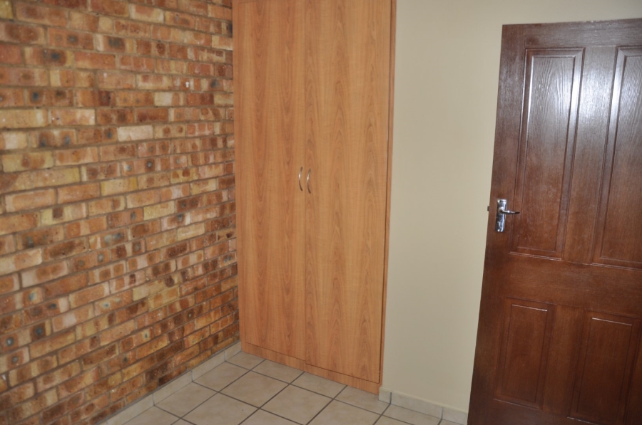 To Let 2 Bedroom Property for Rent in Wonderboom South Gauteng