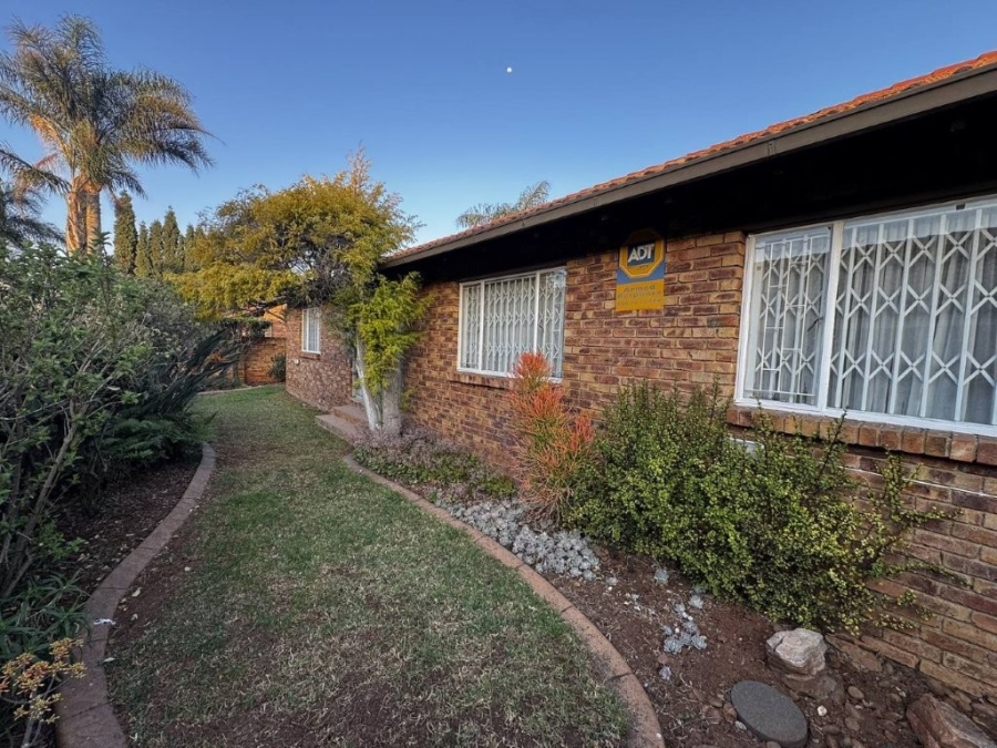 3 Bedroom Property for Sale in Terenure Gauteng