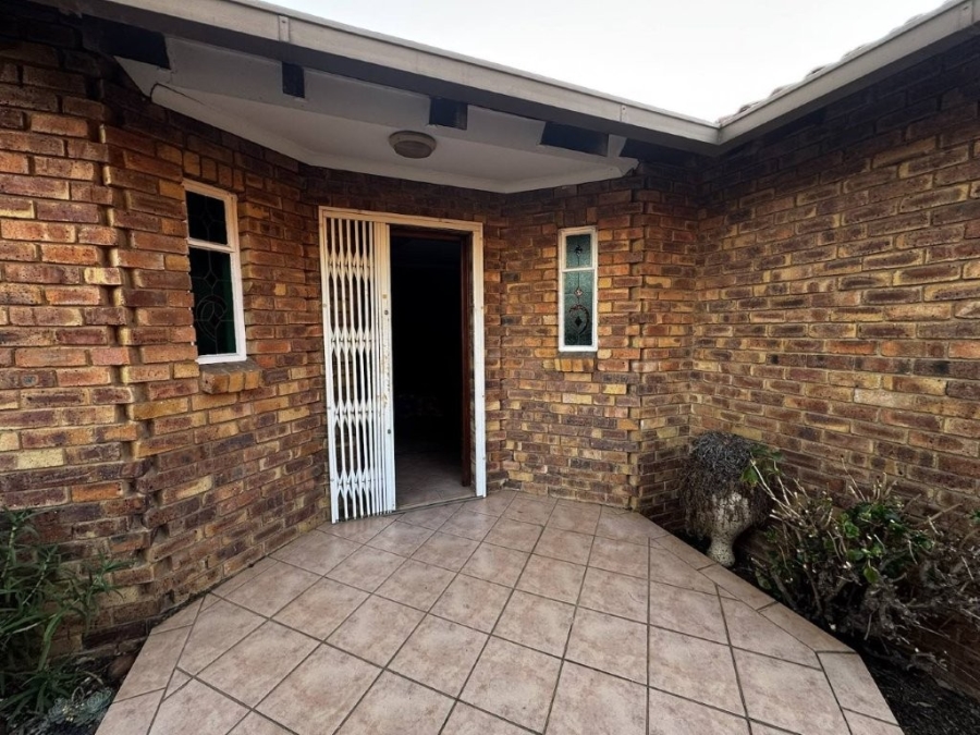 3 Bedroom Property for Sale in Terenure Gauteng