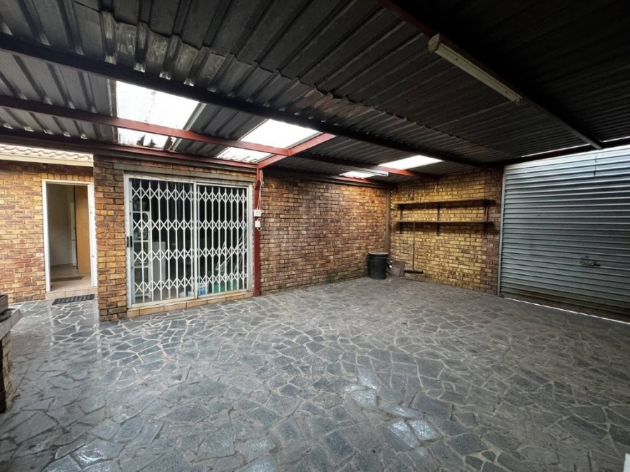 3 Bedroom Property for Sale in Terenure Gauteng