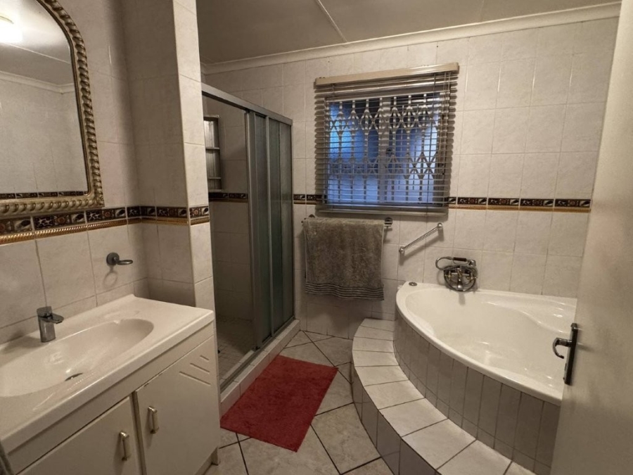 3 Bedroom Property for Sale in Terenure Gauteng