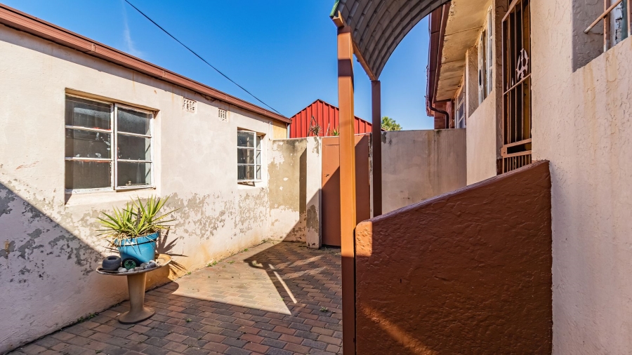3 Bedroom Property for Sale in Rosettenville Gauteng