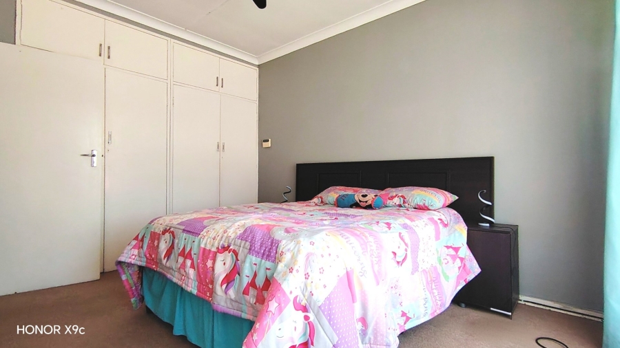 4 Bedroom Property for Sale in Risiville Gauteng