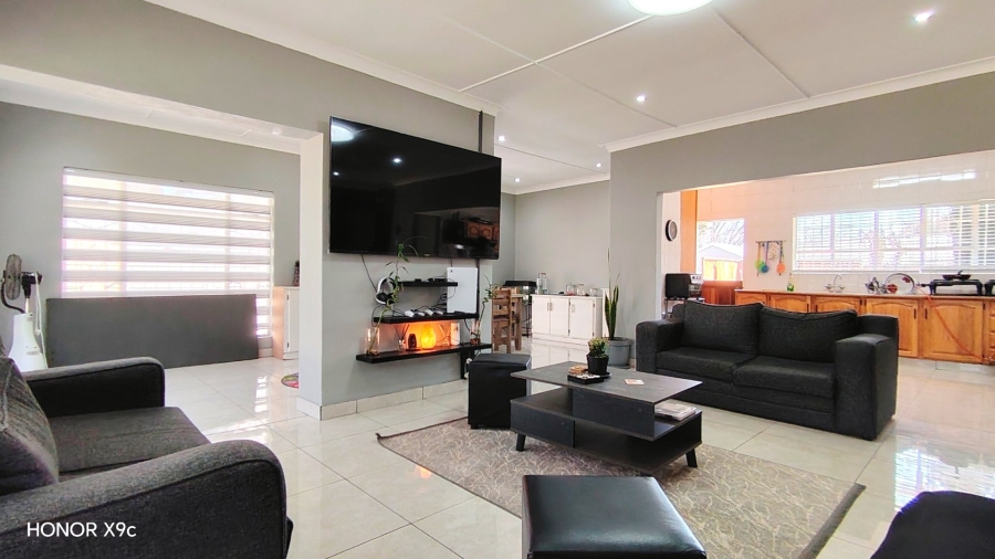4 Bedroom Property for Sale in Risiville Gauteng