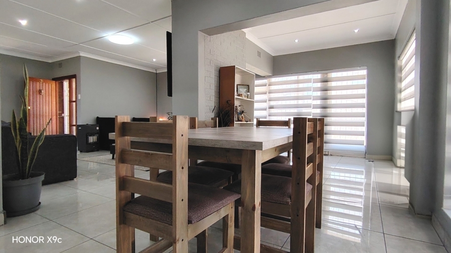4 Bedroom Property for Sale in Risiville Gauteng
