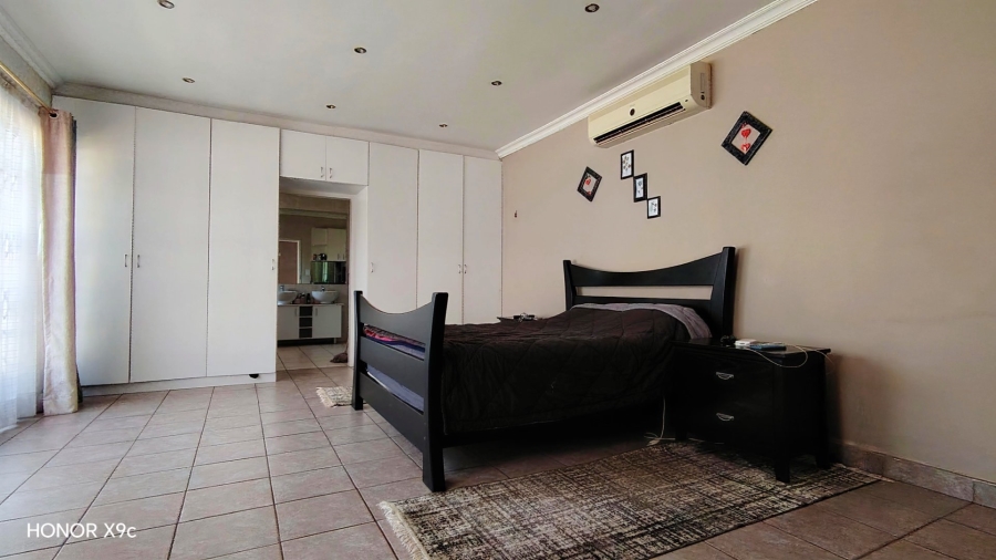 4 Bedroom Property for Sale in Risiville Gauteng