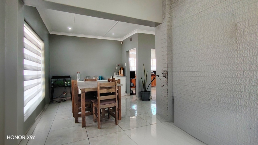 4 Bedroom Property for Sale in Risiville Gauteng