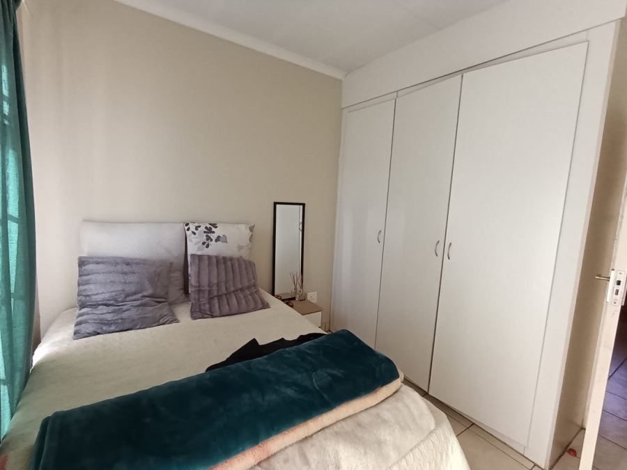 To Let 2 Bedroom Property for Rent in Kosmosdal Gauteng