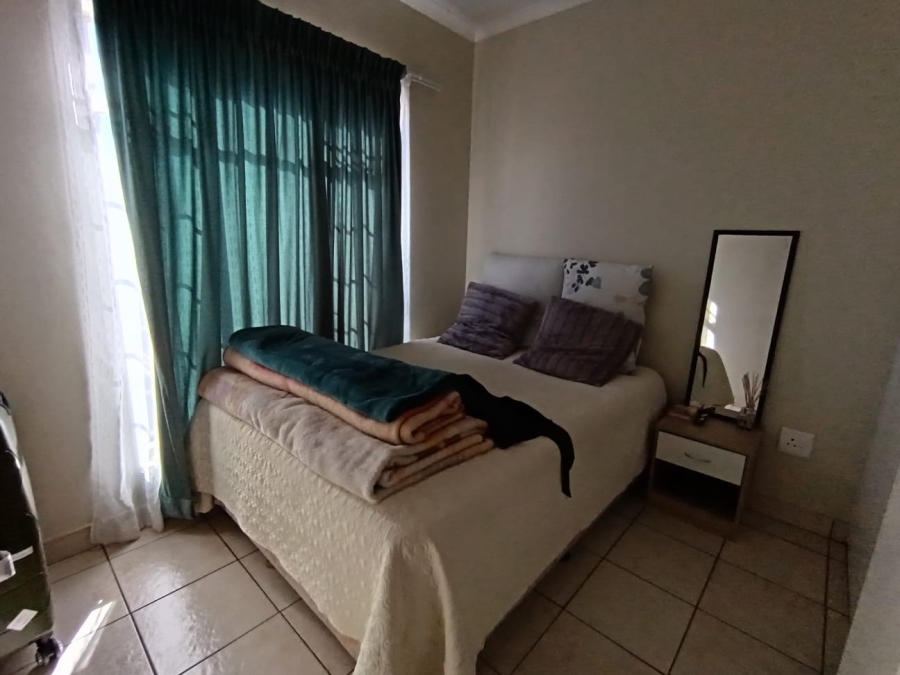 To Let 2 Bedroom Property for Rent in Kosmosdal Gauteng