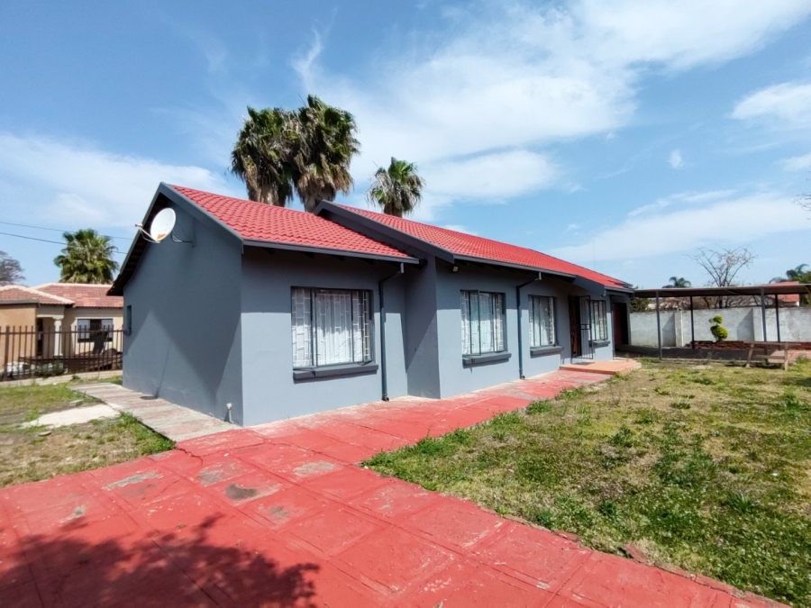 3 Bedroom Property for Sale in Theresa Park Gauteng