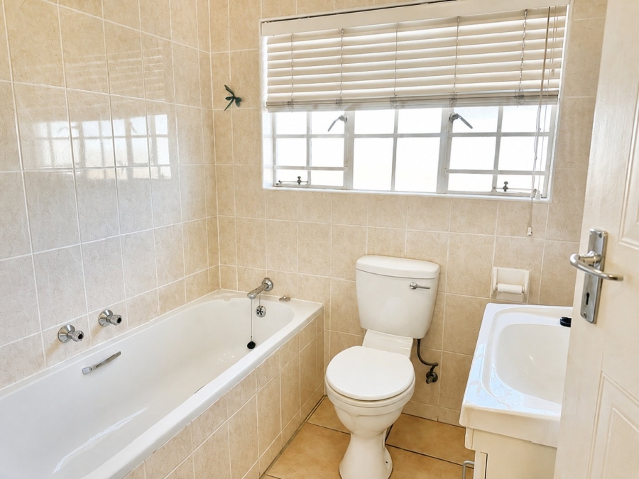 2 Bedroom Property for Sale in Honeydew Manor Gauteng