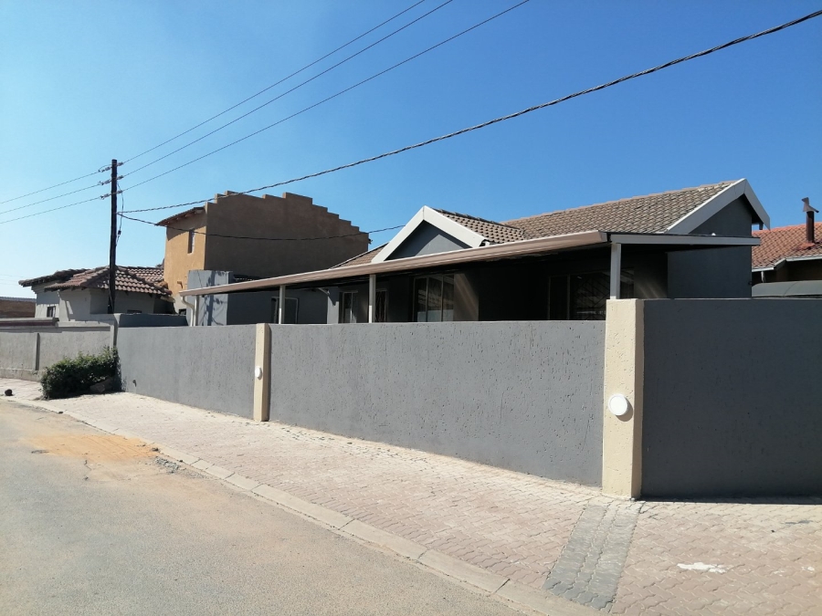3 Bedroom Property for Sale in Ebony Park Gauteng