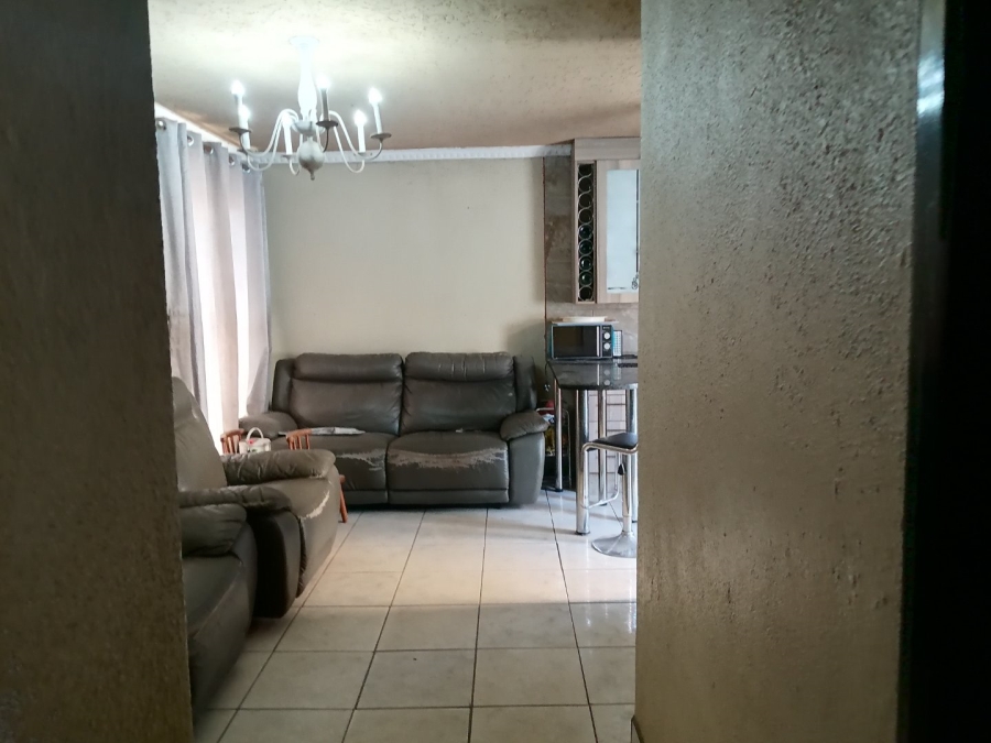 3 Bedroom Property for Sale in Ebony Park Gauteng