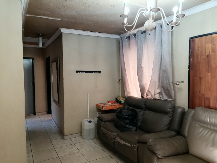 3 Bedroom Property for Sale in Ebony Park Gauteng
